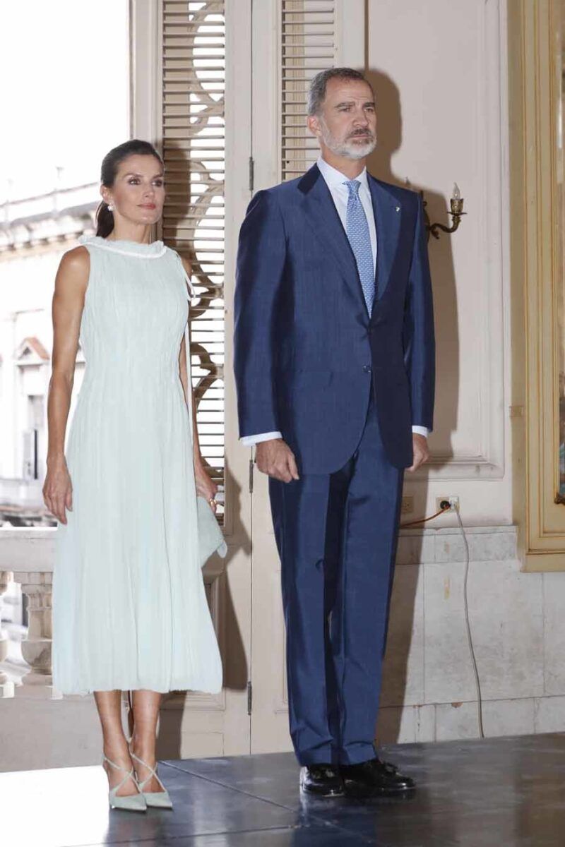 La Reina Leticia Vuelve a Repetir Vestido