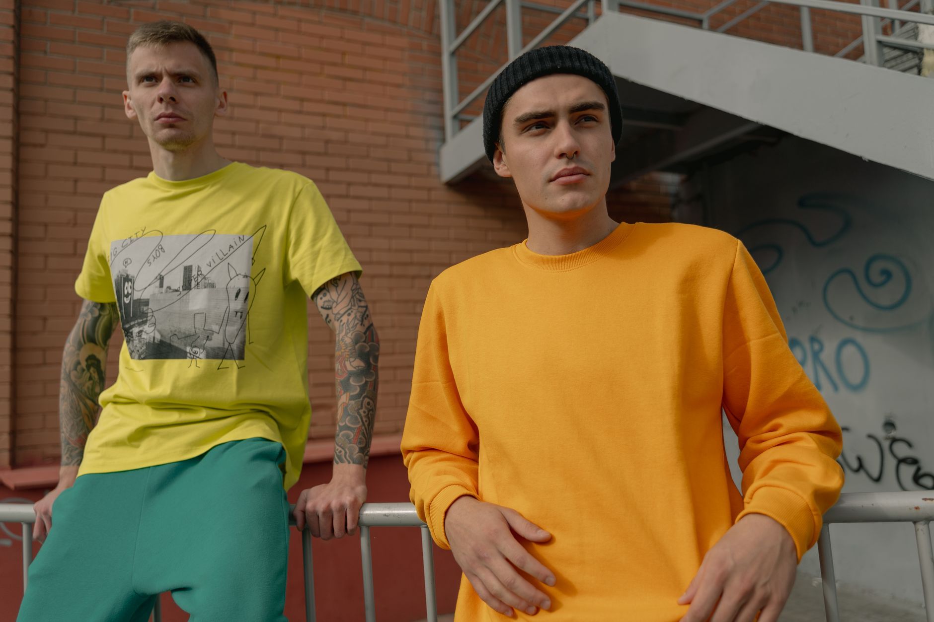 Carhartt WIP x Patta: el jersey naranja que manda en el asfalto - imagen 3