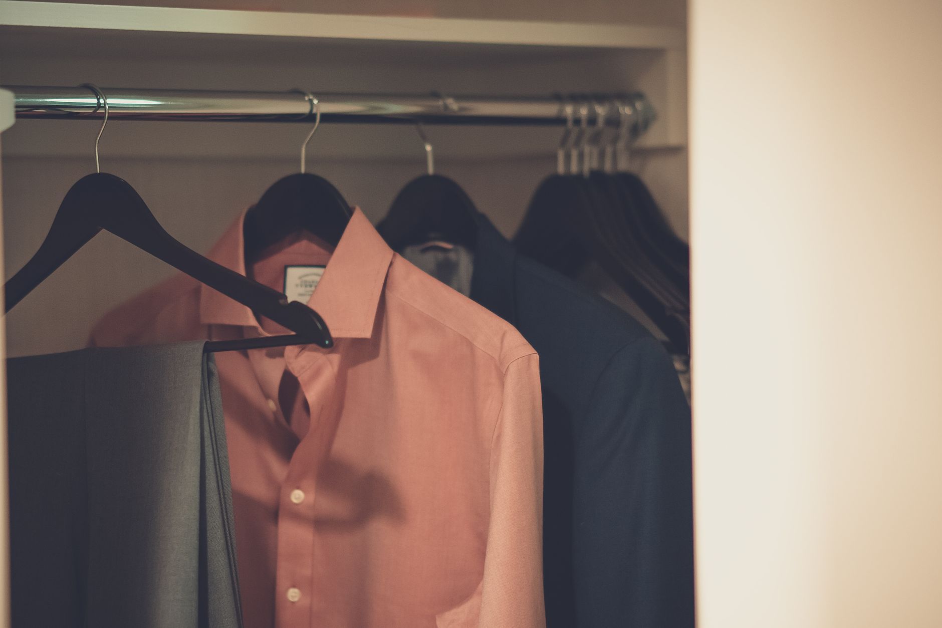 Etiquetas de la ropa: por qué no debes cortarlas nunca - imagen 2