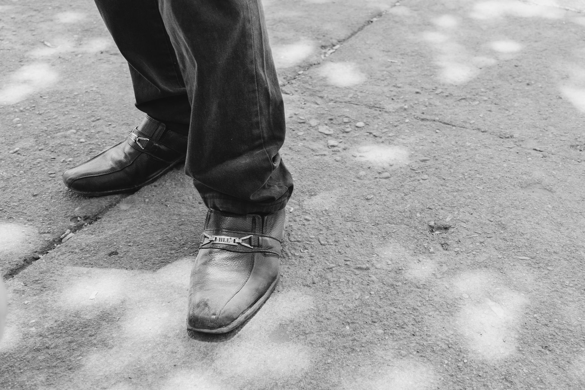 Zapatos bicolor: cómo la pasarela revive el icono de 1957 - imagen 2